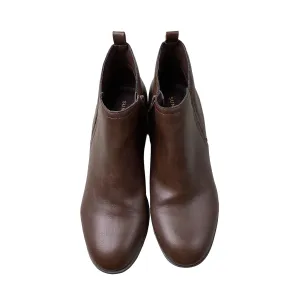 Brown Boots Ankle Flats Clothes Mentor, Size 10