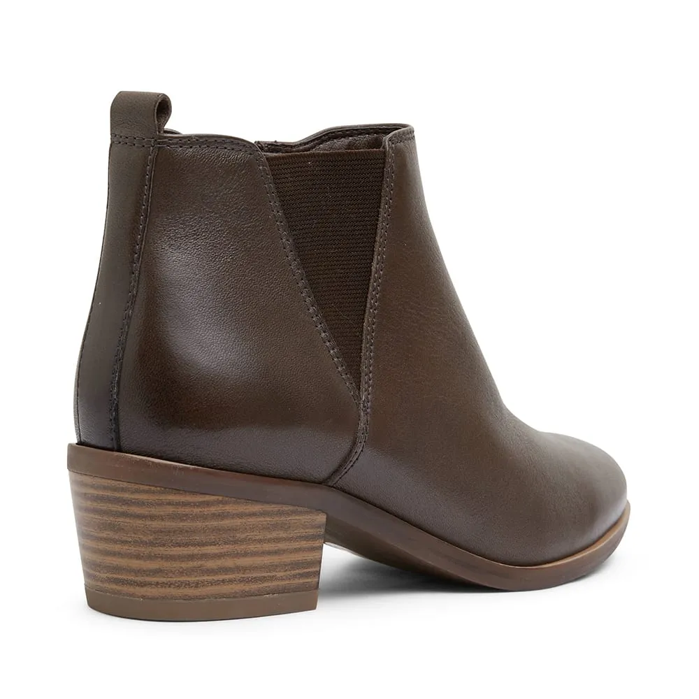 Jarrett Boot in Khaki Leather