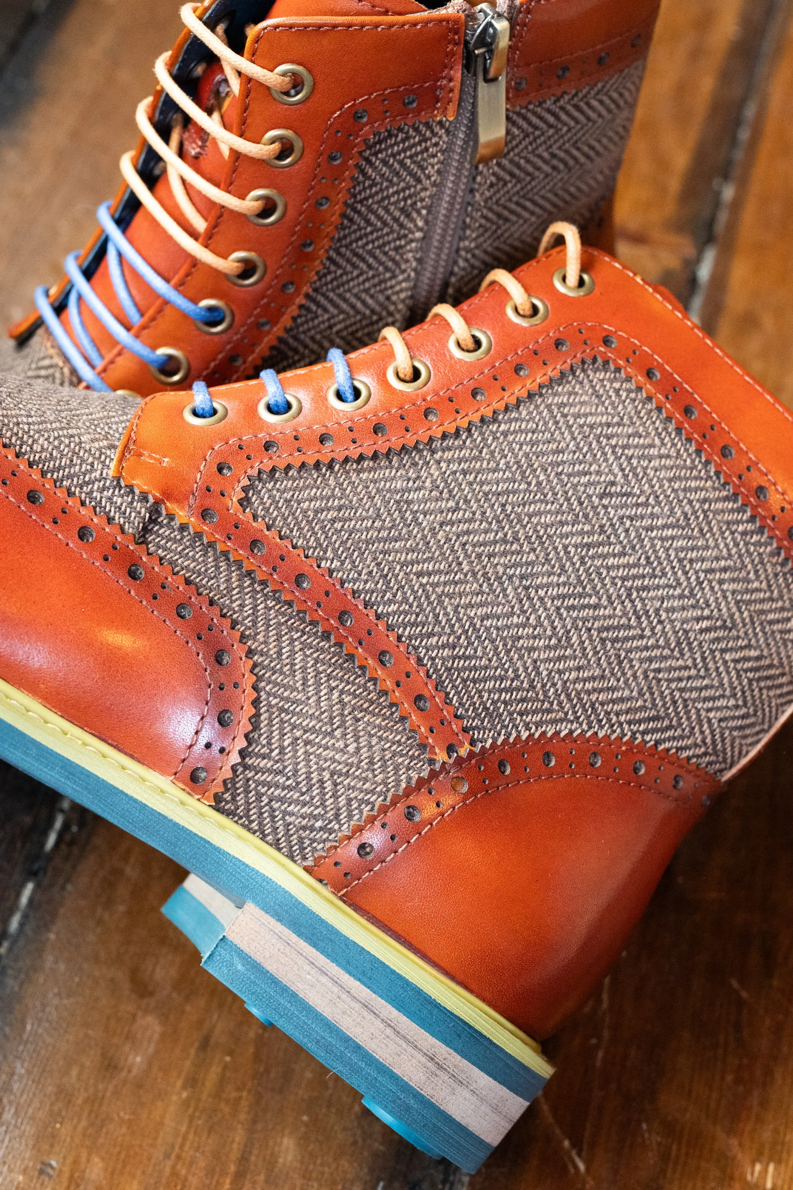 Justin Reess Hi Kennedy Brown Tweed Boots