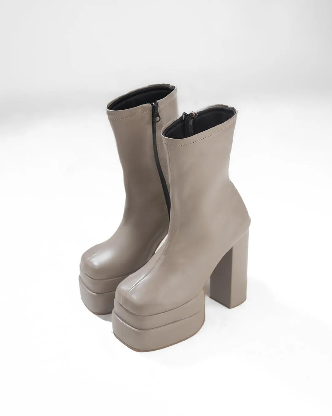 Littlebox Aevitas Platform Boots In Mocha