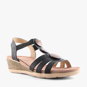 SAURA BLACK