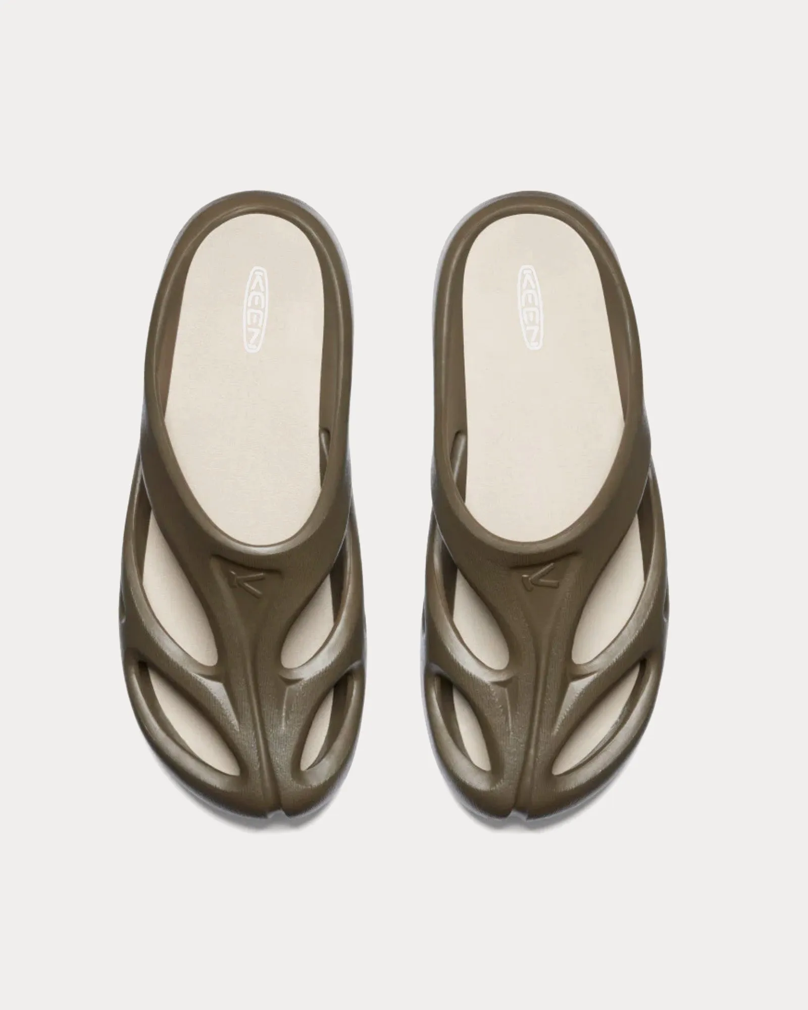Shanti Canteen / Plaza Taupe Clogs