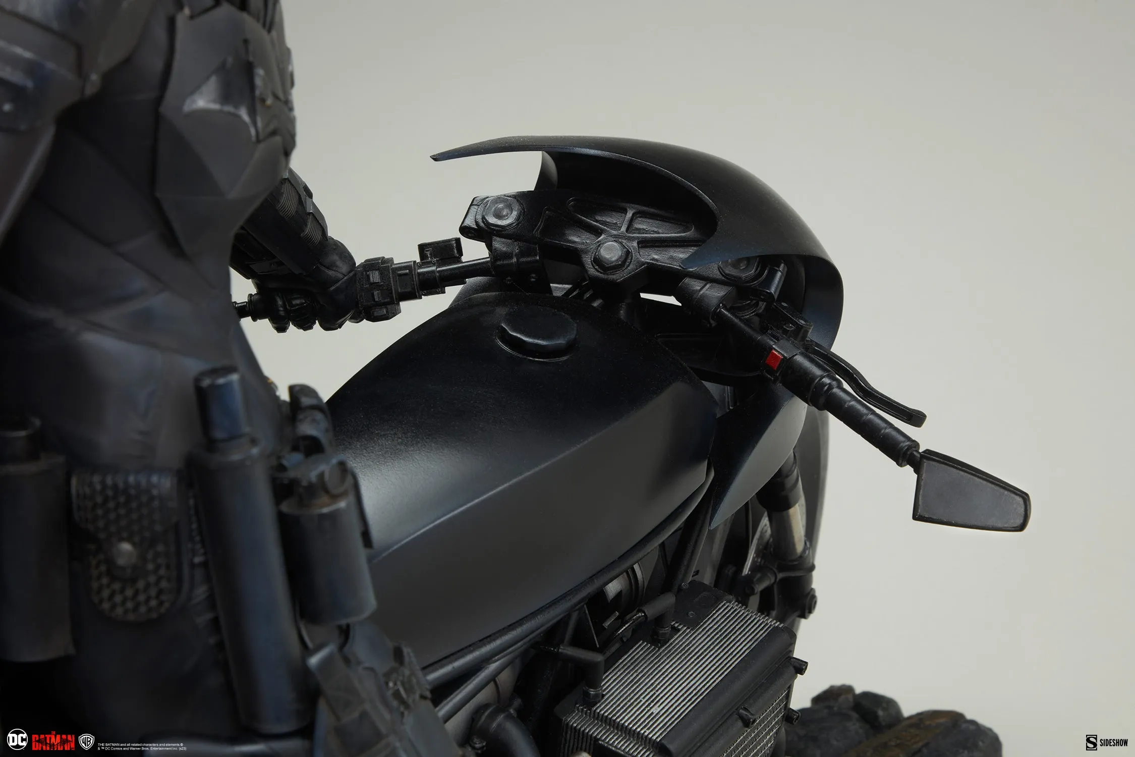 Sideshow Collectibles The Batman Premium Format Figure