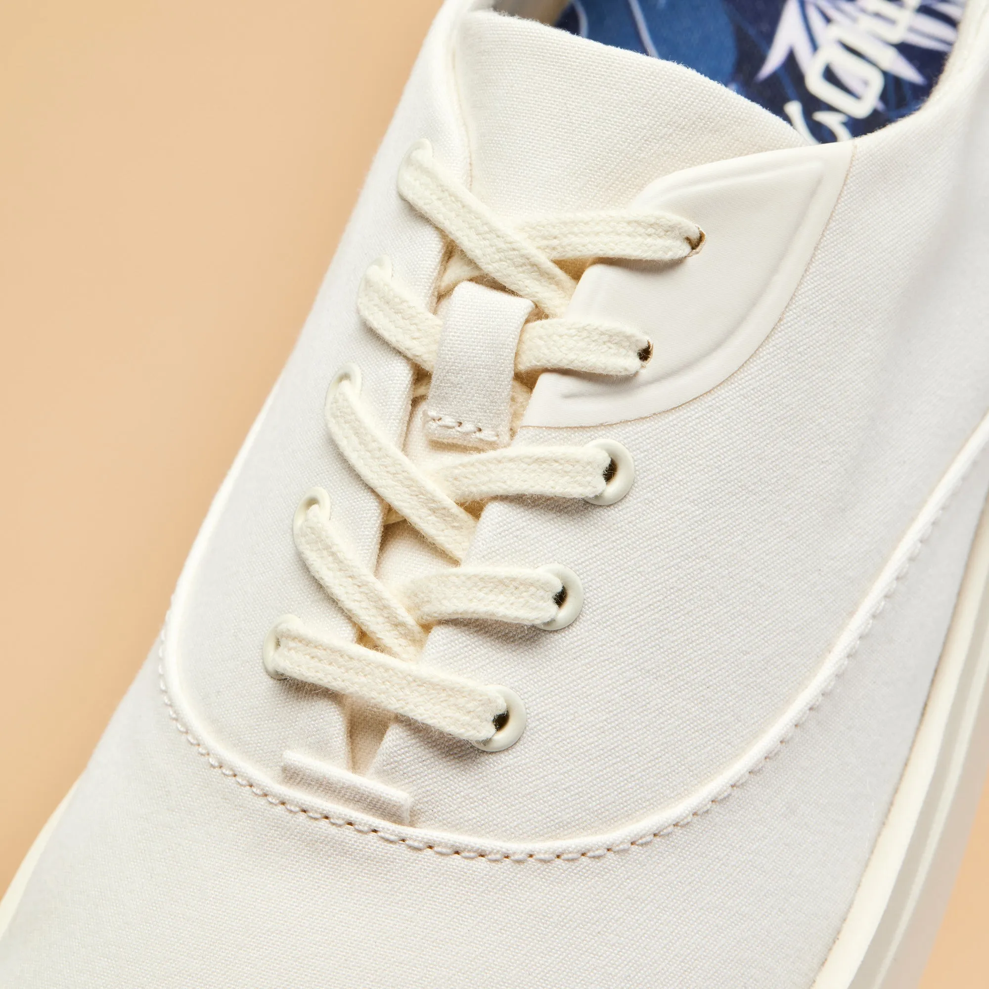 Tradewind - Off White / Off White